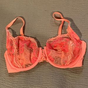 Beautiful Victoria’s Secret lace bra 34d